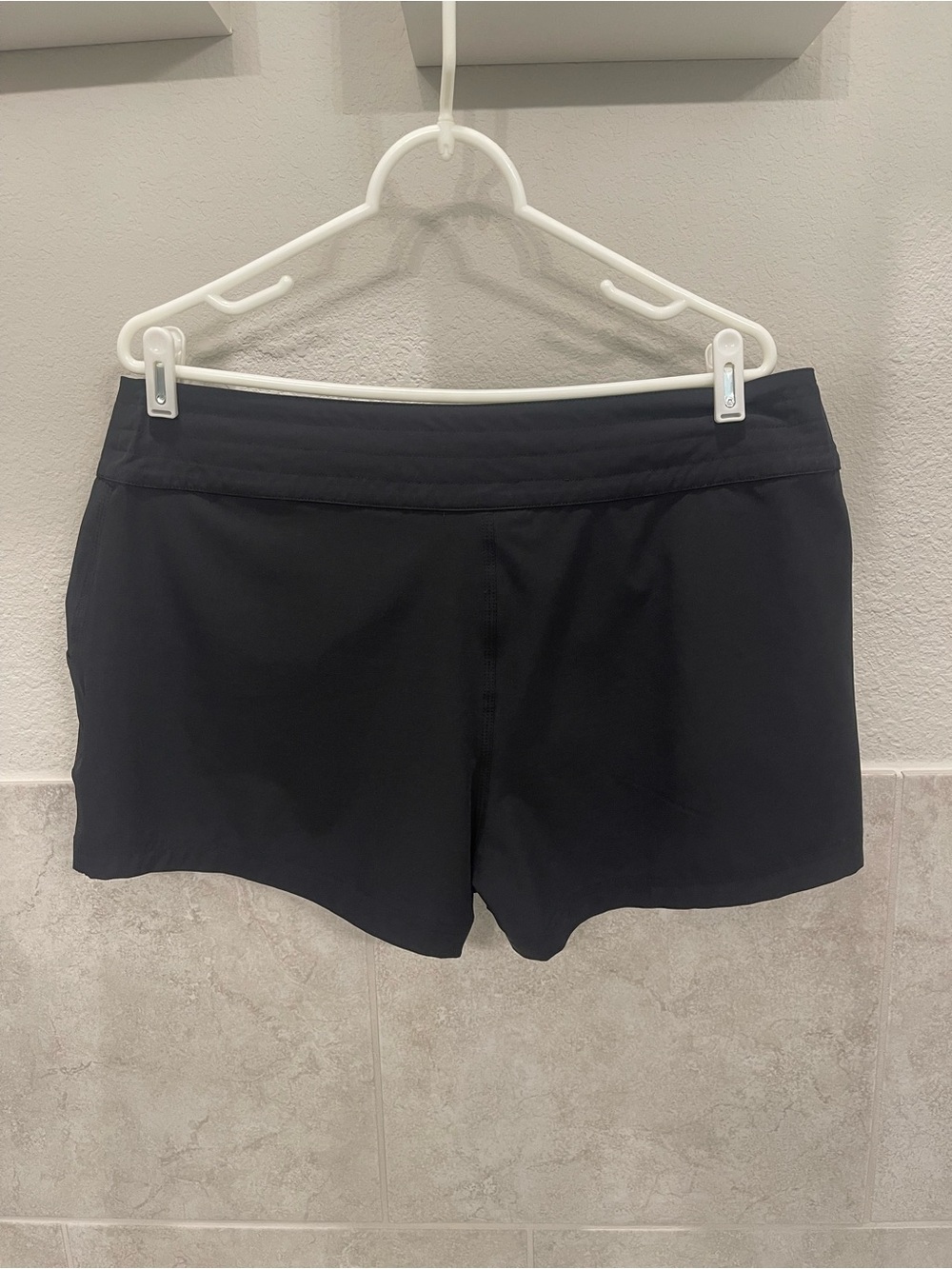 La Blanca All Aboard 3" Board Shorts Swim Cover Up Black Women's Size L - Picture 2 of 9